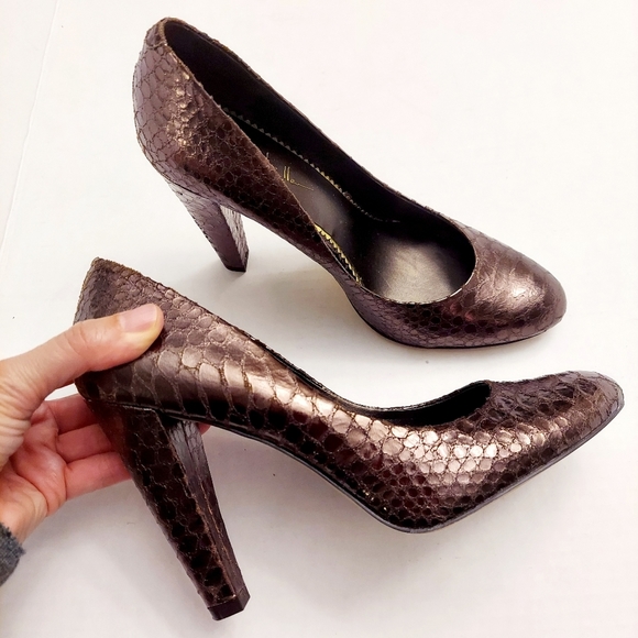 Nicole Miller Shoes - NICOLE MILLER Leather Snakeskin Heeled Shoes in Metallic Bronze sz 8